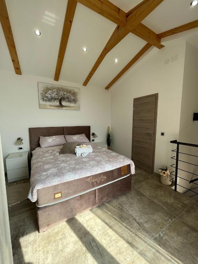 Apartman Sara S Pogledom Na More ลอฟราน ภายนอก รูปภาพ